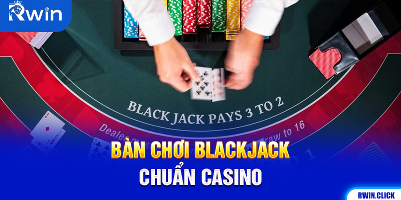 Bàn chơi blackjack với người chia bài và người chơi